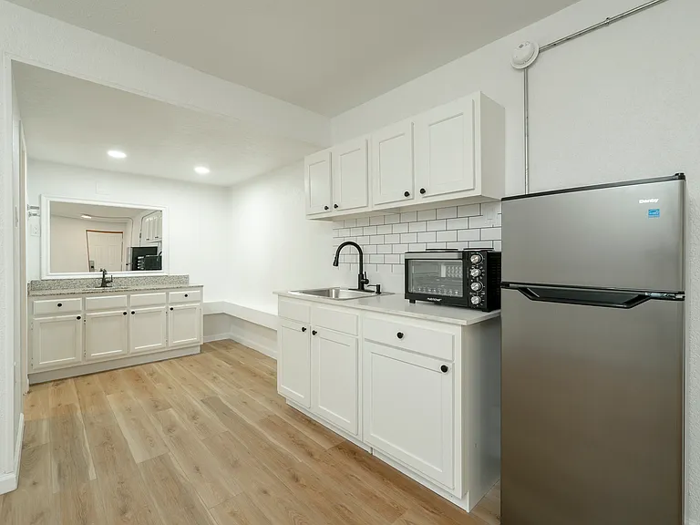 3505 Highway 367 N #A — Photo 3