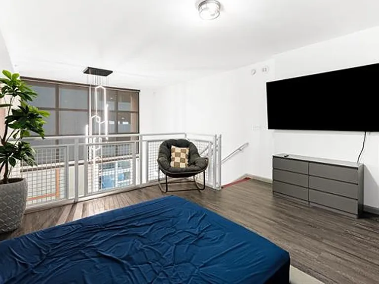 244 Biscayne Blvd #651 — Photo 20