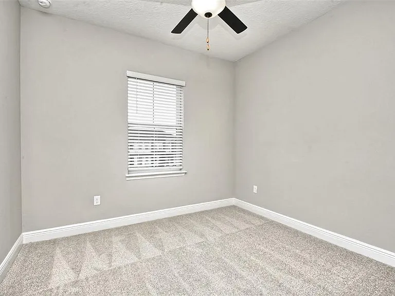 2941 Voyager Ave — Photo 21