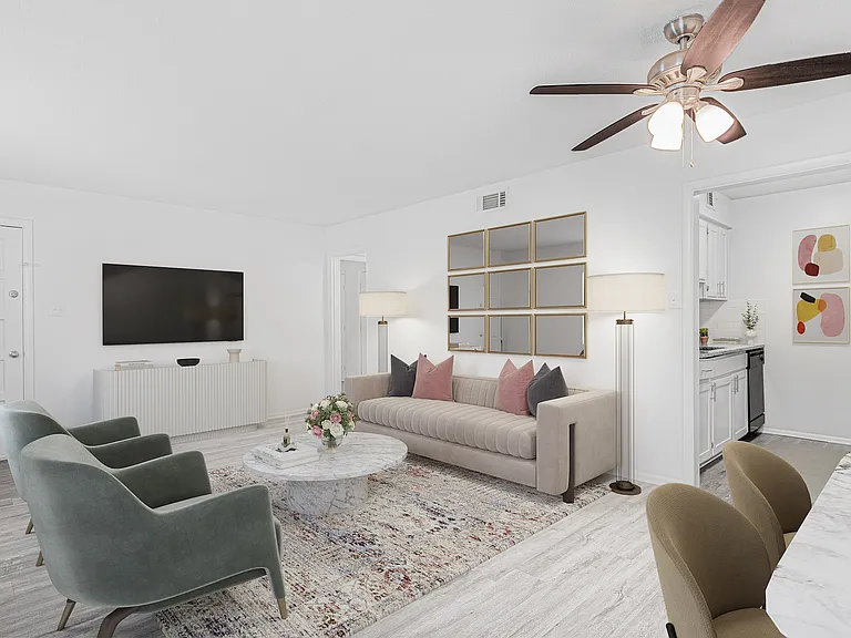 Crescent Place Apartments and Townhomes — Photo 19