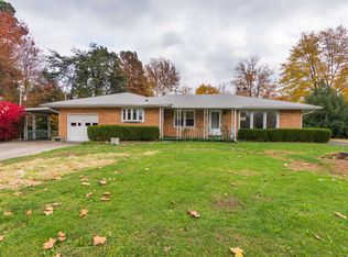 2418 Green Valley Rd, New Albany, IN 47150