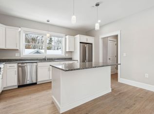 3 Quill Ln #201, Barrington, NH 03825
