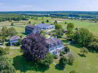 958 Neck Rd, Tiverton, RI 02878