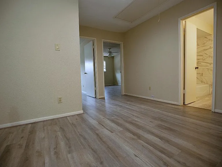 1370 Country Place Dr — Photo 7