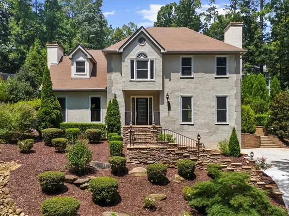 2482 N Forest Dr, Marietta, GA 30062