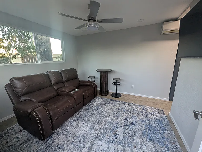 1251 E Bluebell Ln — Photo 33