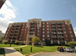 8747 W Bryn Mawr Ave APT 704, Chicago, IL 60631