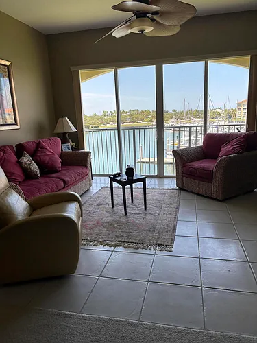14 Harbour Isle Dr #301 Photo 1