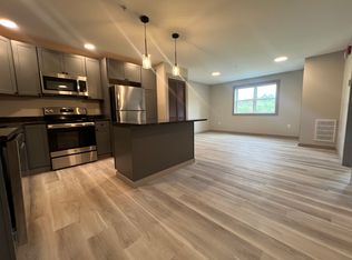 1650 Mountain Rd #300, Stowe, VT 05672
