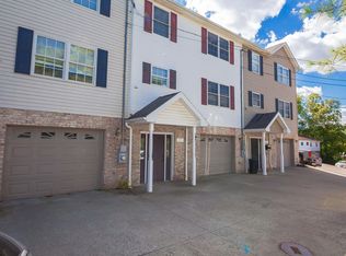 1510 Bergamont St, Morgantown, WV 26505