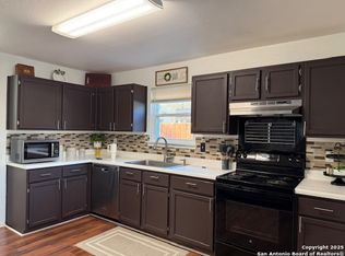 5122 Crestwood Hill, San Antonio, TX 78244