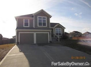 9244 N Jarboe St, Kansas City, MO 64155