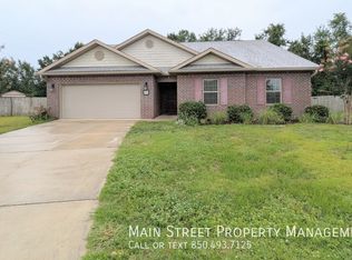 4883 Spears St, Pace, FL 32571