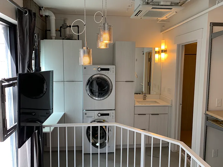 360 W Broadway #217 — Photo 9