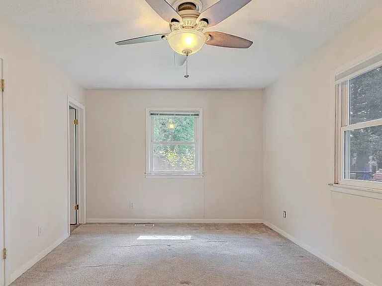 1414 Westwind Dr — Photo 10