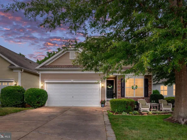 332 Bridgewater Cir, Fredericksburg, VA 22406
