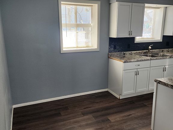 5th image of 609 N Prairie Ave APT 3