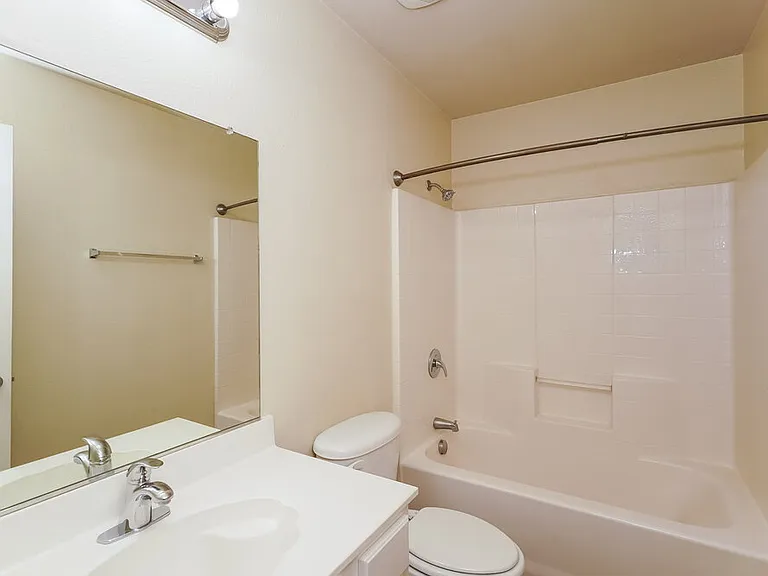 6708 Friendsway Dr — Photo 15