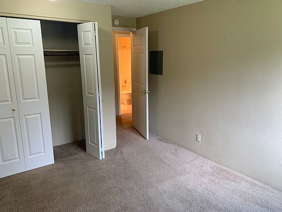 4th image of 926 23rd St #927-11
