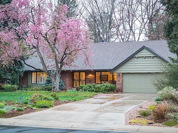 Extra-long driveway.