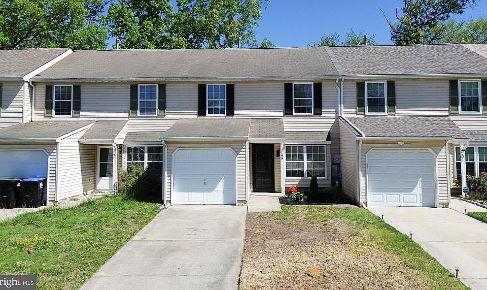 1st image of 199 Lake Dr