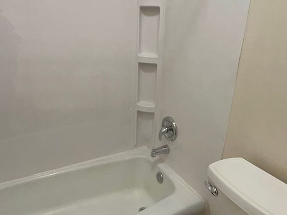 3rd image of 1005 S East St #202