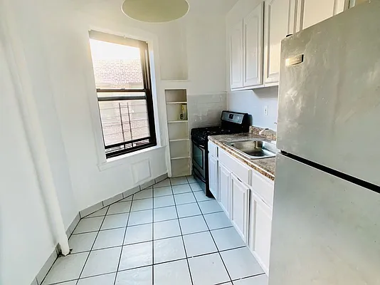 Rented by Realty Nerd | media 42