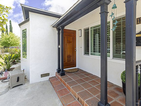 3rd image of 11484 Erwin St