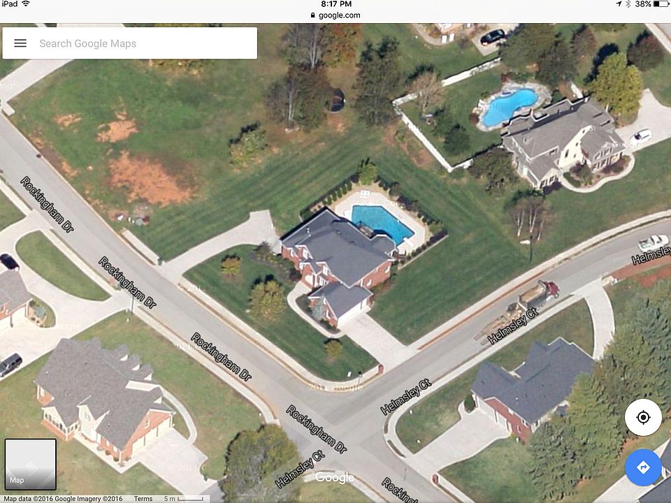 Birds eye view of corner lot