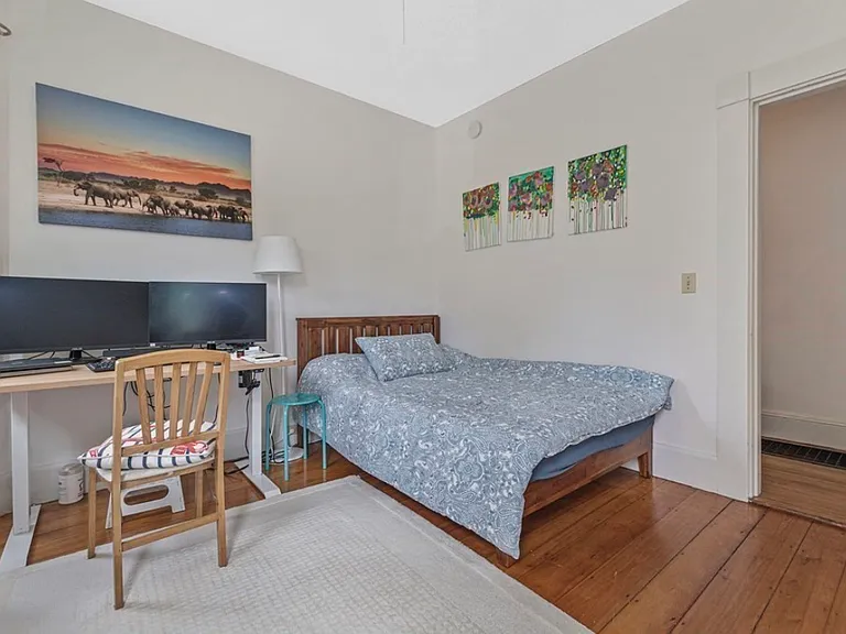 63-65 Lawrence St #2 — Photo 3