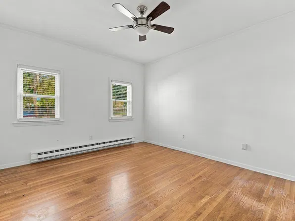 370 Bunker Hill St APT 2, Charlestown, MA 02129