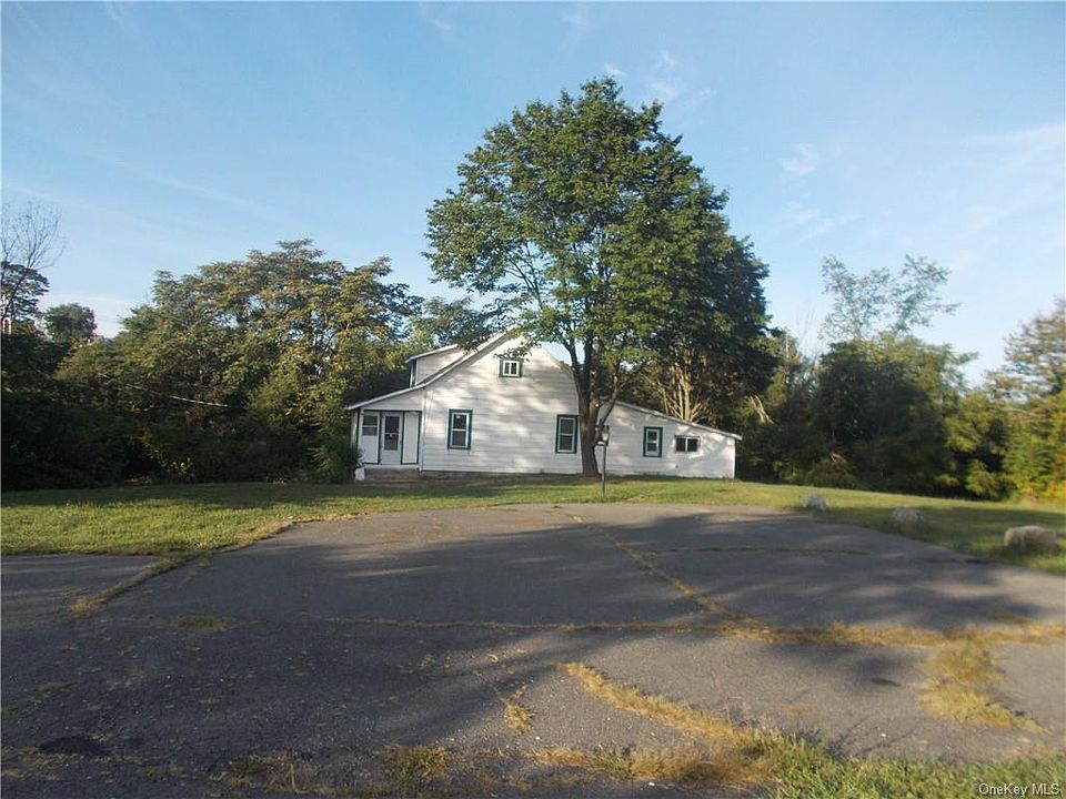 1st image of 28 Allen Dr