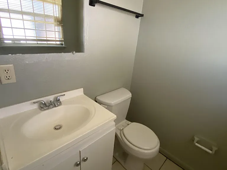 7623 John F Kennedy Dr E — Photo 7