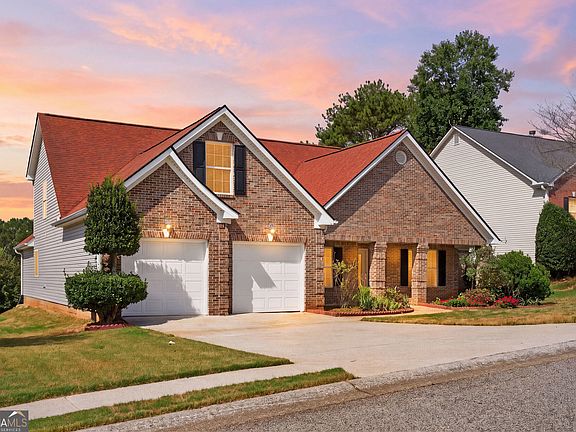 2nd image of 241 Red Bud Rd