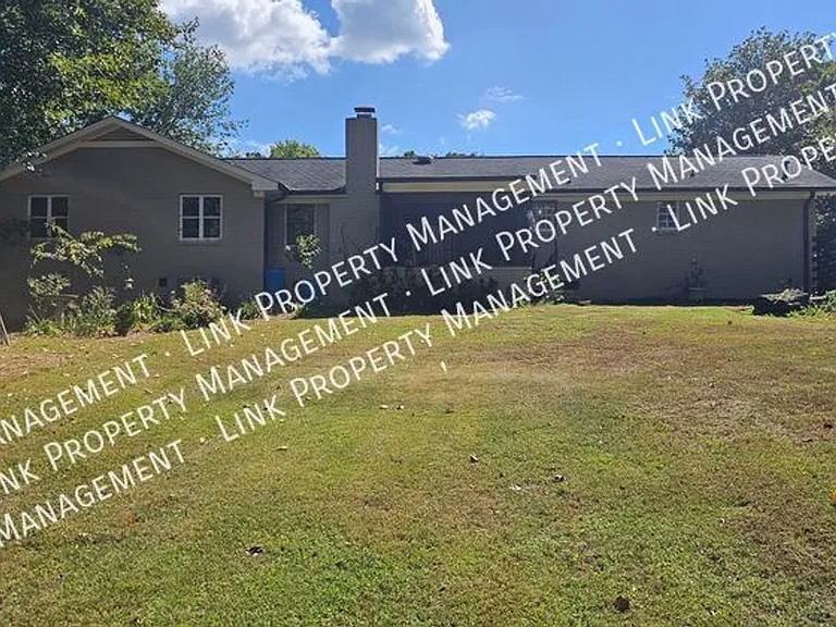 9328 Berkshire Cir — Photo 59