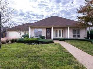 804 Holston Hills Dr, College Station, TX 77845
