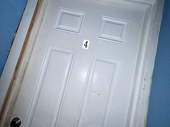 3rd image of 732 W State St #1B-1BA-600SQFT