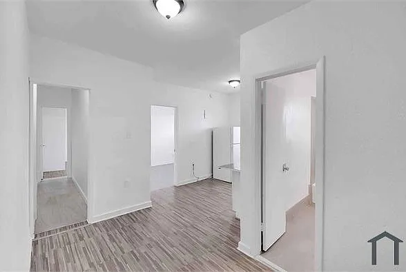 544 NW 23rd Ct — Photo 7