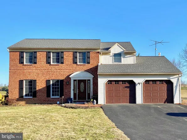 1233 Limekiln Rd, Douglassville, PA 19518