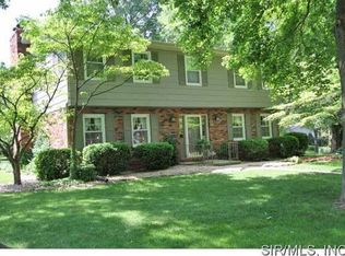 7 Ginger Creek Dr, Glen Carbon, IL 62034