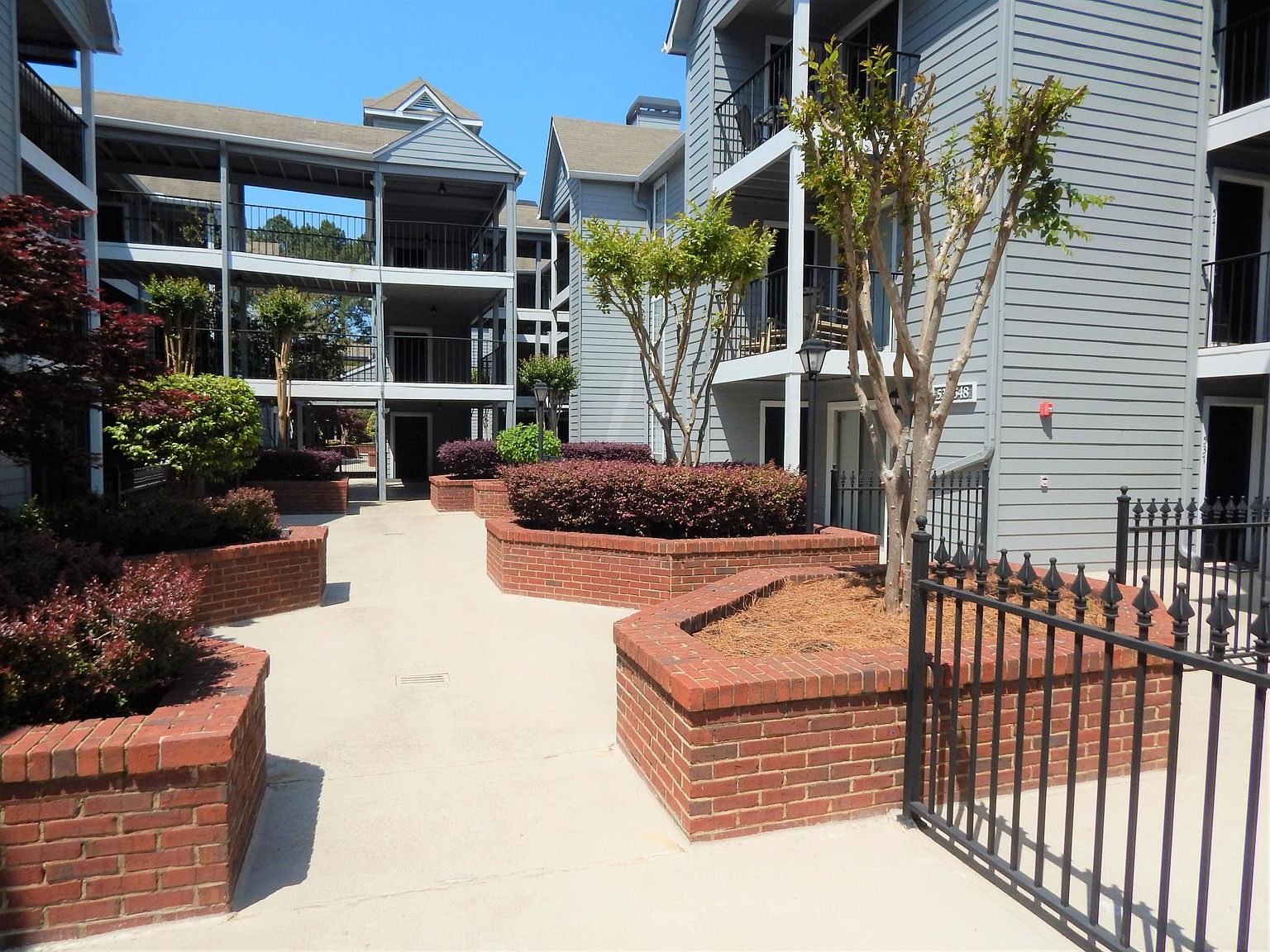 518 Granville Ct, Sandy Springs, GA 30328 Zillow