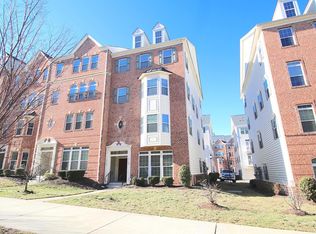 15109 Leicestershire St, Woodbridge, VA 22191