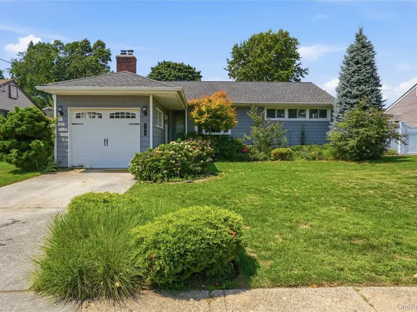 188 1st Avenue, Massapequa Park, NY 11762