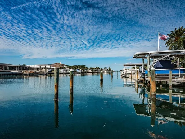 732 Harbor Is, Clearwater, FL 33767