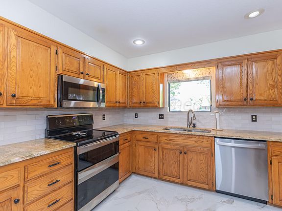 3rd image of 6411 Andover Dr