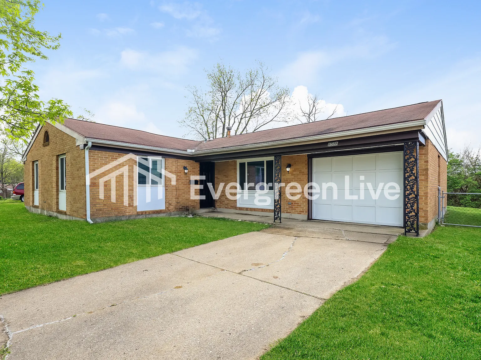 4 bed, 2.0 bath, 1575 sqft, $1,645 — Photo 2