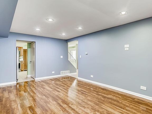 5th image of 227 Patuxet Ct #277