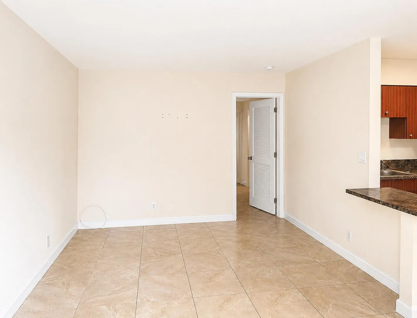 1 bed, 1.0 bath, 3344 sqft, $1,690 — Photo 4