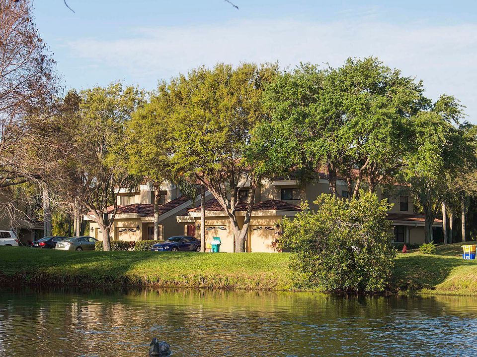 1st image of 2405 Aspen Way #2405