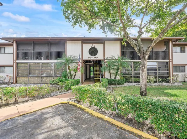 9424 S Belfort Circle #110, Tamarac, FL 33321